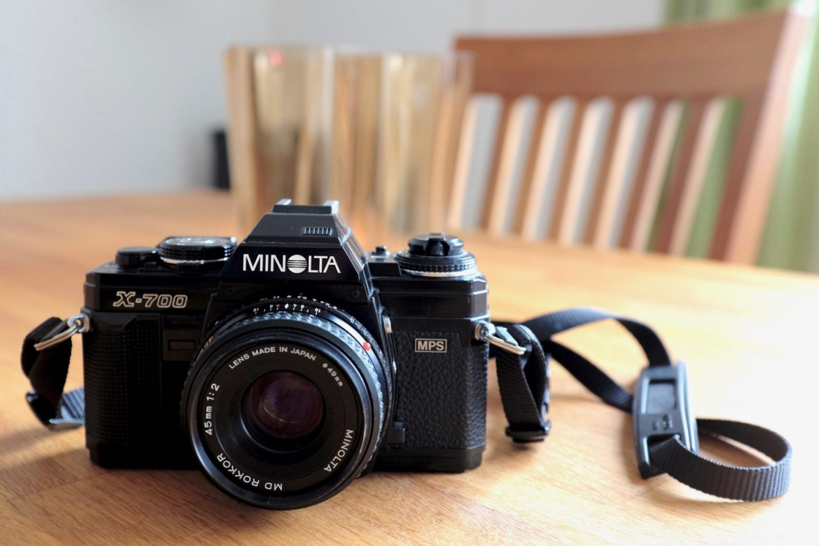 Minolta x-700 35mm film camera