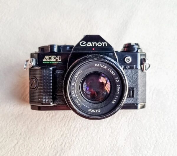 Canon AE-1 35mm Film Camera 9